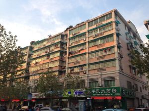 此房格局方正,采光好,小区中间楼栋,配套设施齐全