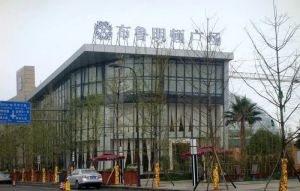 锦泰河畔2室1厅东南