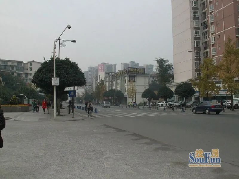 小区相关图