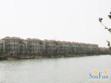 鹭湖宫八区3室2厅南北