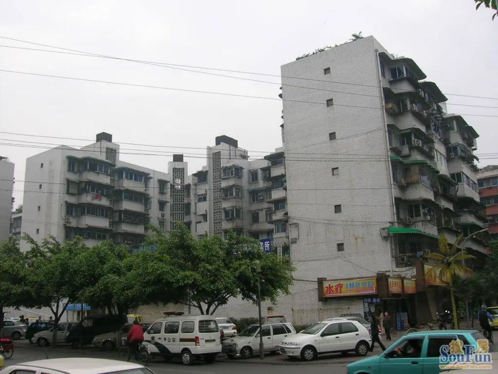 小区相关图