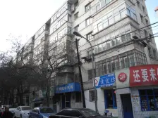 仁恒国际公交站旁 框架楼 有小区 小区有幼儿园