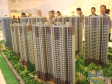 绿地外滩公馆 南北通透,采光好 装修好,环镜优美 近地铁 中间楼层