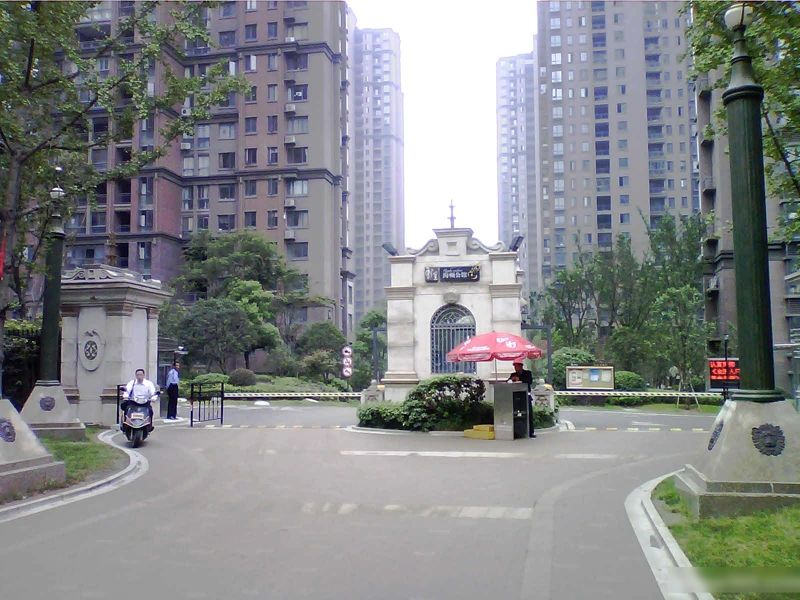 小区相关图