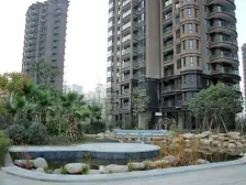 奥克斯盛世经典 南北通透,采光好 装修好,环镜优美 周边匹套完善,,出行方便