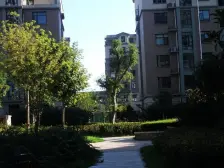 房子中间好楼层,双阳台,采光好,拎包入住