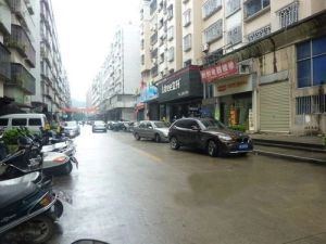 郑和花园,通透4房,采光充足,无遮挡。