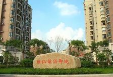 边户电梯顶复精装五室实际约有180平有30平阳光房