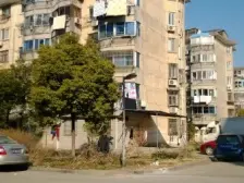 房东诚心 售价可议 诚心卖。装修一室直接出租。