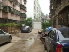 二环边,地铁口,精装修多层社区,得房率高,居住舒