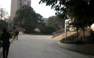 解放路二段95号2室1厅西南
