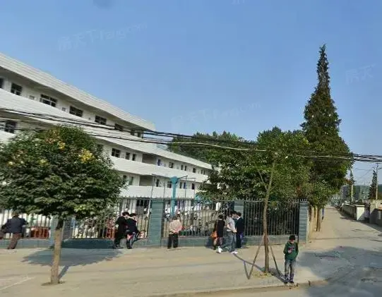 建设路小学宿舍实景图