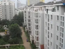 楼层适中,采光充足,房屋布局合理,业主诚心出售