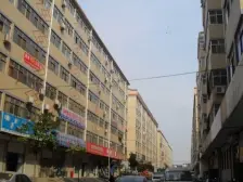 宋砦小区3号院,三卧朝南,业主自住,看房方便。