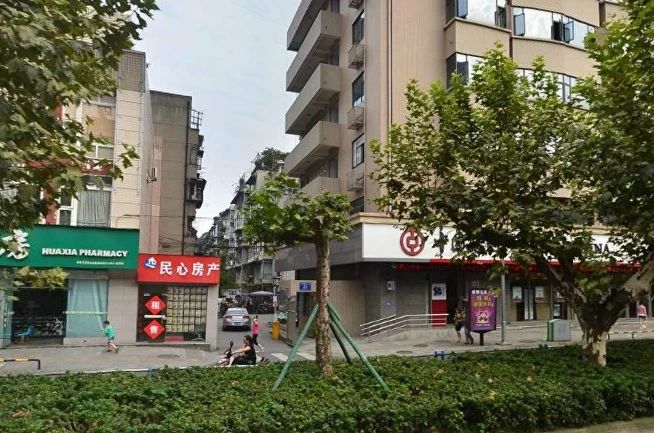 小区相关图