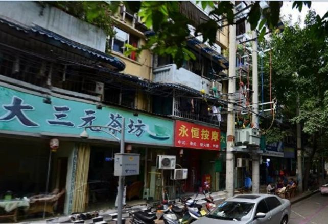 帘官公所街小区实景图