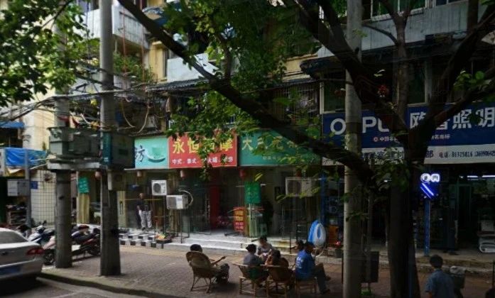 帘官公所街小区实景图