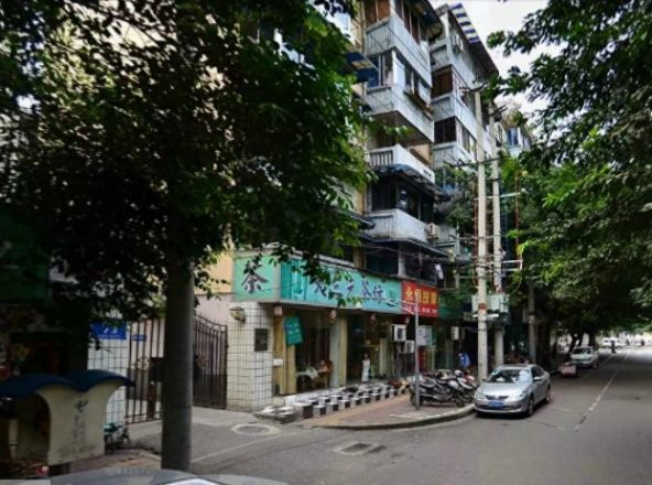 帘官公所街小区实景图