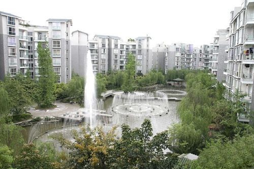 小区相关图