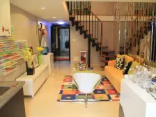 此房证过2年税低 独栋别墅 带200方花园 望山舒适安静