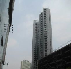弘邦领邸2室1厅东南
