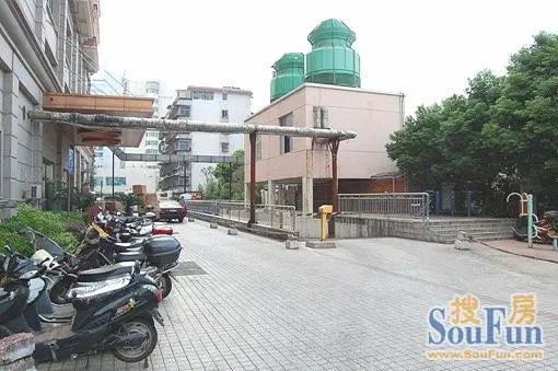 小区相关图