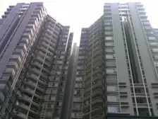 官湖地铁口900米 楼层好视野开阔 环境好