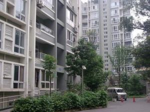 东方新城二期2室1厅东南