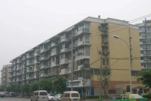 锦洲花园2室1厅东南
