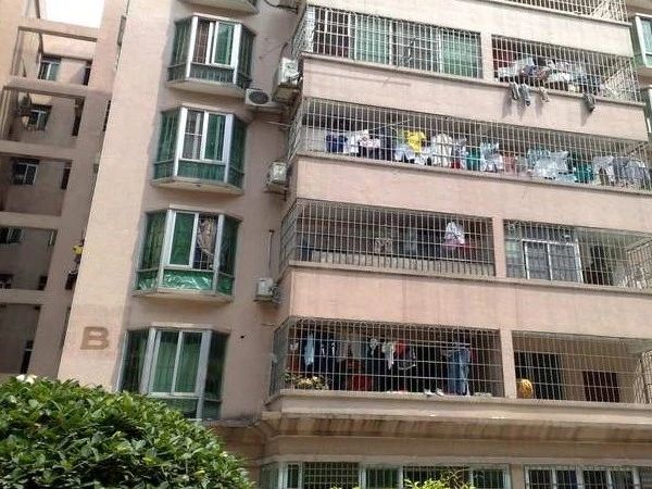 小区相关图