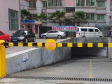 中山 十九,精装框架3房 南北通透 中间楼层,屏山地铁