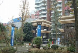 漫城2室2厅西南