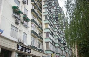 在水一方1室0厅南