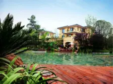 龙湖u城端户270平大花园,精装修,巴适的板