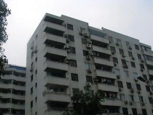 湖光花园3室2厅东东南南