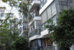 那城4室1厅东南南