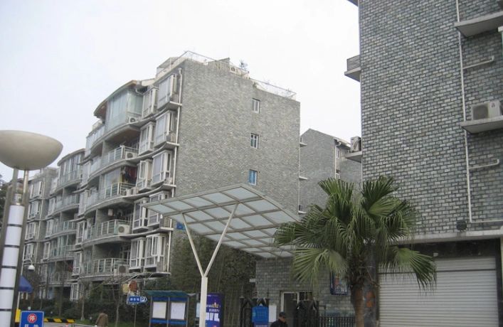 小区相关图