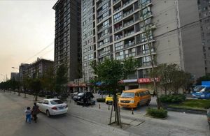 交大万通格外3室1厅西南