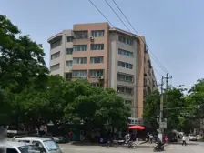 朝南户型 采光好 满五唯一 交通便利 配套设施齐全