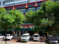 此房朝南一室经典户型,视野宽阔。