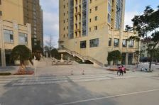 蓝润睿城3室2厅东南