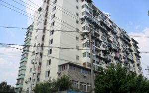在水一方1室1厅南