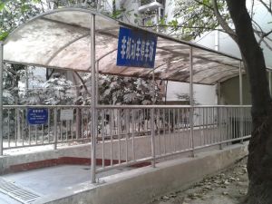 东方新城一期2室1厅西南