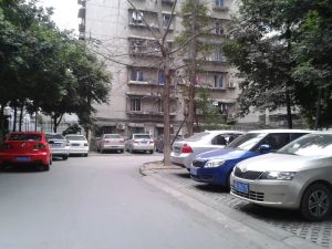 东方新城一期3室1厅东南