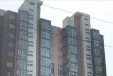 此房满五年采光无遮挡配套齐全精装修无贷款随时过户