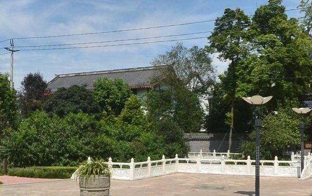 小区相关图