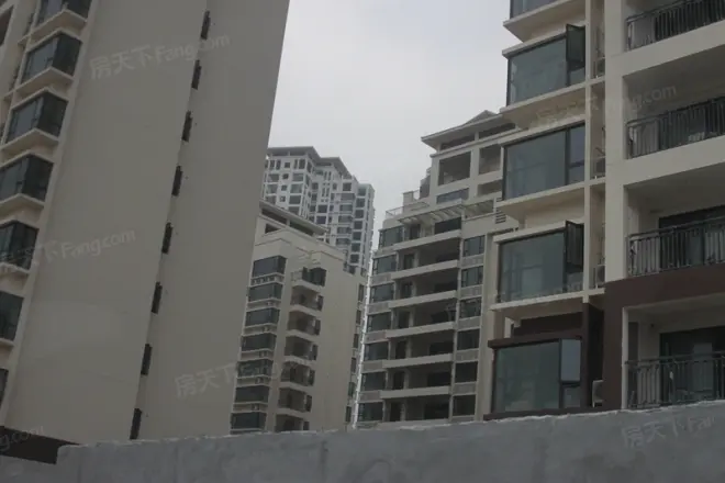 华发四季实景图