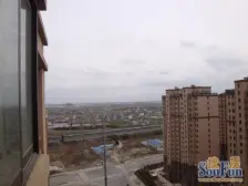 世家 小套 电梯 毛坯 中间楼层 全天采光