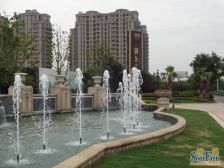 御龙湾 4室2厅 南 北 西北