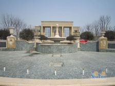 御龙湾人车分流一梯一户精装修小区环境优美